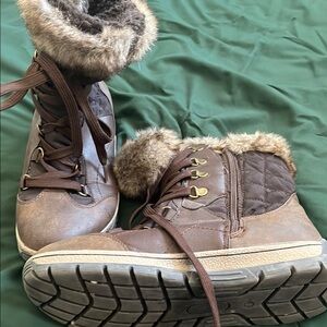 Brown Winter Boots with Waterproof Design
